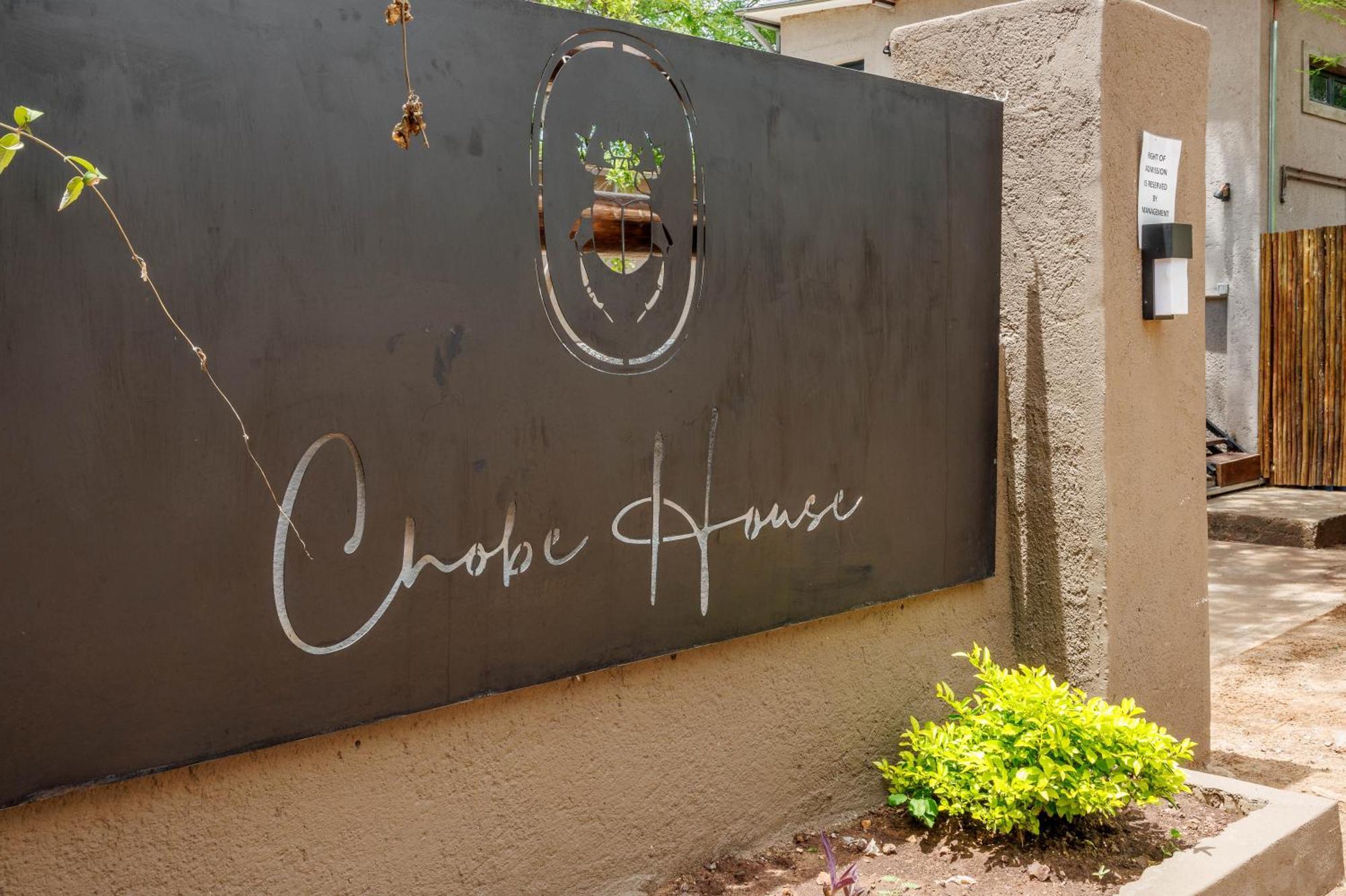 Chobe House Villa And Chalets Kasane Exteriör bild